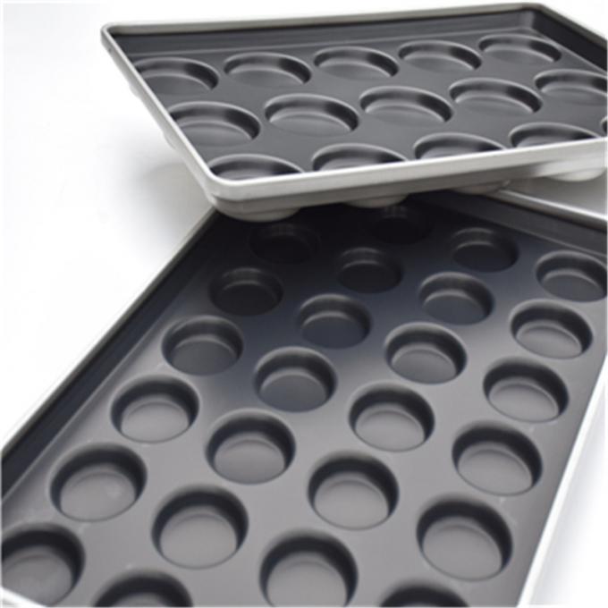 RK Bakeware China Foodservice 2,5 inch Nonstick Mini Hamburger Bun Tray 0