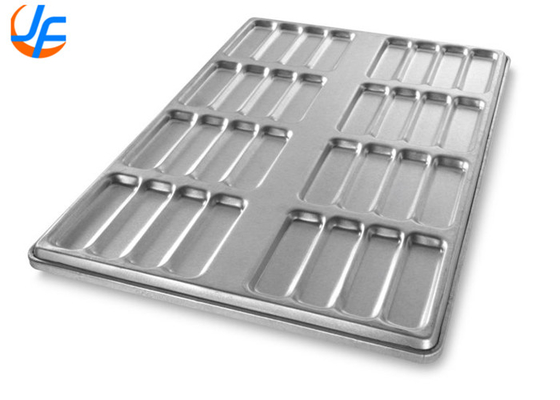 RK Bakeware China-52435 Gelaste Nonstick 18 Mould Aluminisated Steel Hot Dog Bun Pan Tray