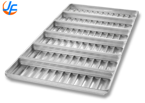 RK Bakeware China-52435 Gelaste Nonstick 18 Mould Aluminisated Steel Hot Dog Bun Pan Tray