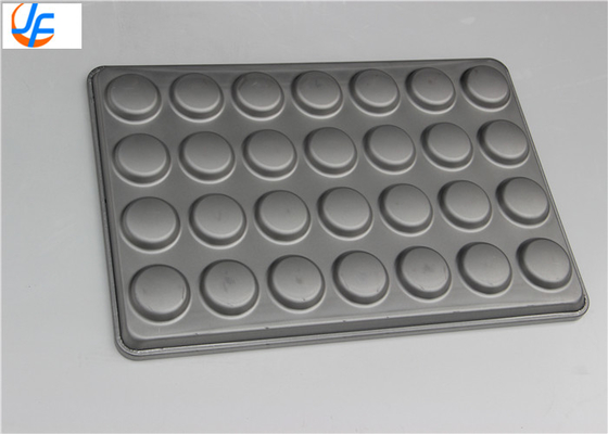 RK Bakeware China Foodservice 42425 Gelast Aluminiumstaal 15 Mould 3,42 oz. Hamburger Bun Tray Muffin Top Cookie Pa