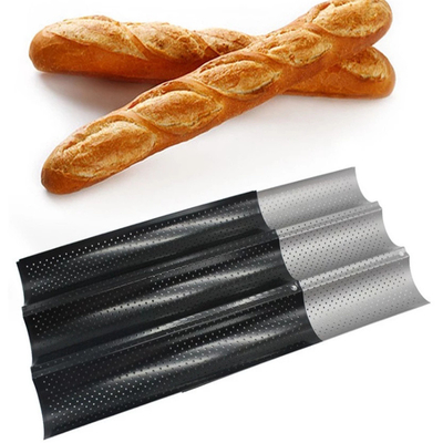 RK Bakeware China Foodservice NSF Perforated 3-Slot Molds Baguette Bakplaat Franse broodpan