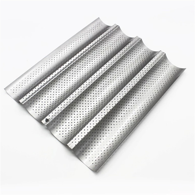 RK Bakeware China Foodservice NSF Perforated 3-Slot Molds Baguette Bakplaat Franse broodpan