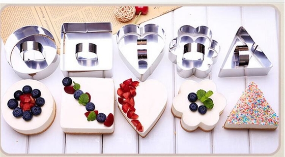RK Bakeware China Foodservice NSF Driehoek Mousse Cake Ring Roestvrij staal Ring Schimmel Snijden Koekjes Cake Bakeware Schimmel
