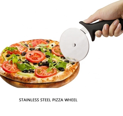 10cm roestvrij staal 430 pizzawiel knipper met Pp-handvat ronde plastic knipper server